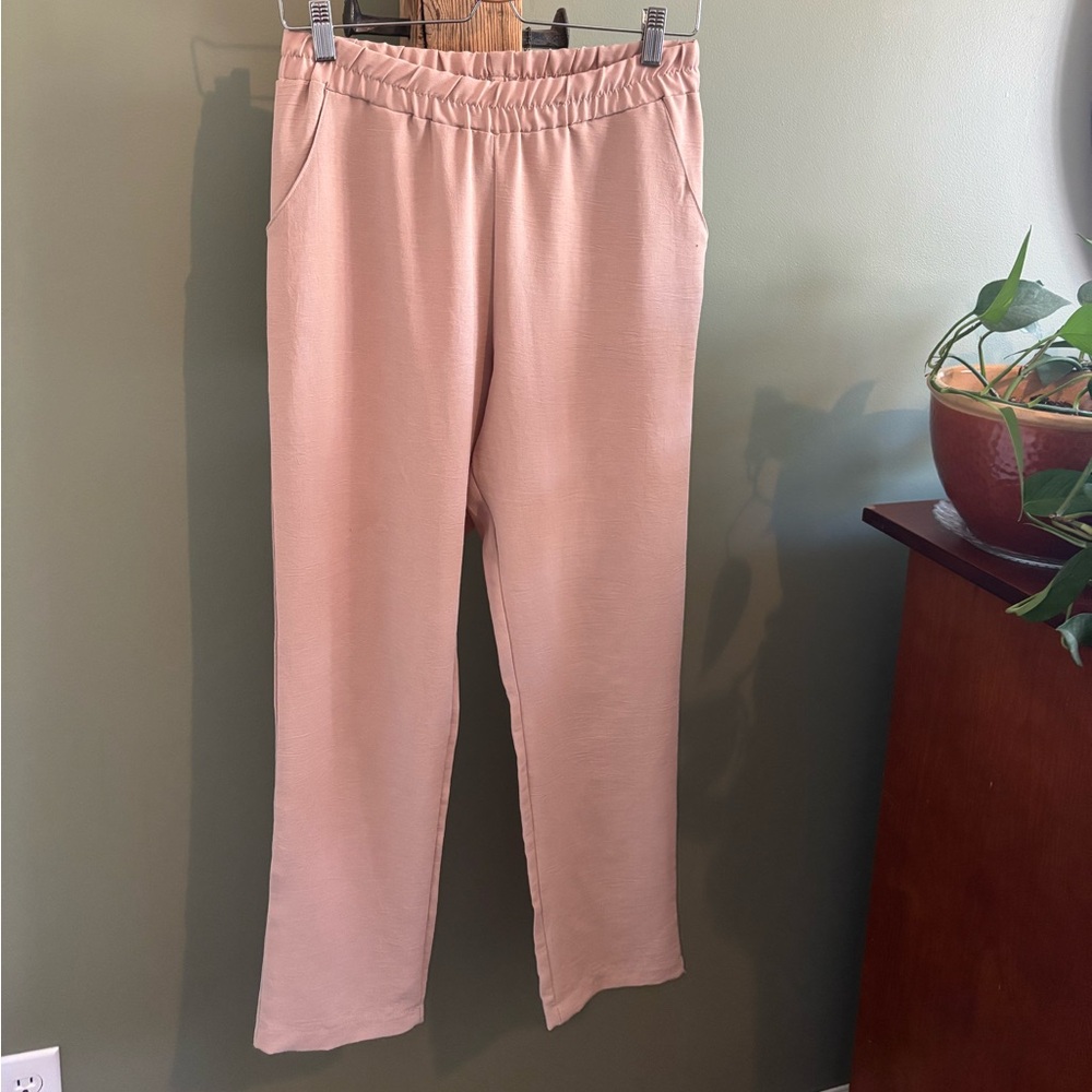Women's Straight Leg Pants in Cream